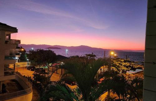 Apartamento pe na areia e com vista linda - Foto 23