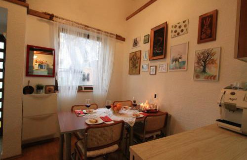 House in center of Gospic with big garden - Photo 28