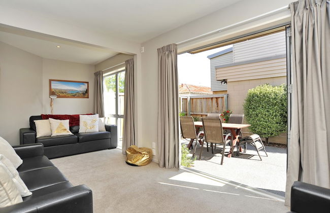 Regent's Villa - Photo 41