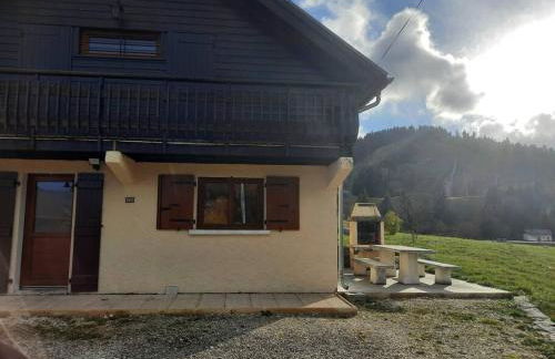 le face au tremplin Appartement 5 pers entièrement rénové dec 2022 classé meublé de tourisme 3 étoiles emplacement unique a Autrans proche du village prestations de qualité - Foto 4