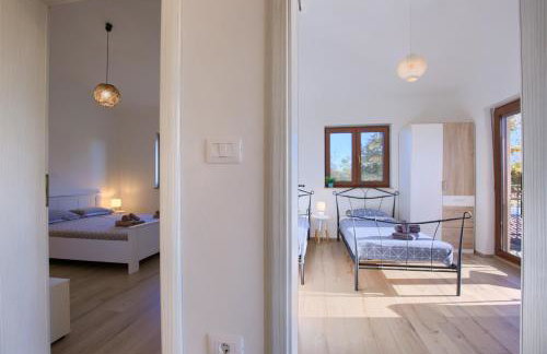 Family-Friendly Villa Amorea with Pool in Nature - Foto 8