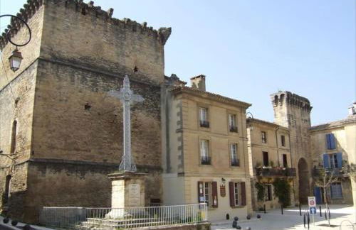 Chez Lydia - Osez la vie de chateau ! Pont du Gard, Uzès - Foto 1