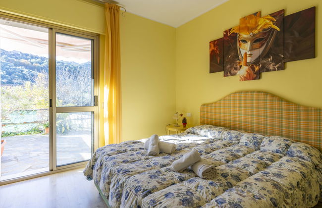 1 bedroom Apartment in Diano Castello with garden and terrace - Photo 4