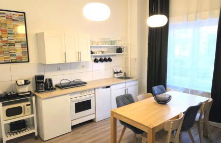 Modern Gesundbrunnen Flat Sleeps 6 Guests - Foto 14