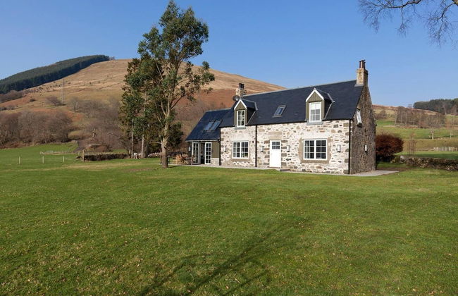 Dalveich Cottage W/hot tub & Stunning Views - Photo 49