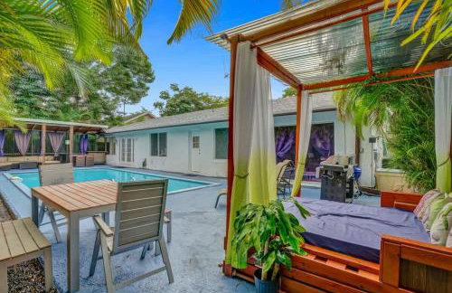 Central Stunning Villa with Heated Pool Cabana - Foto 46