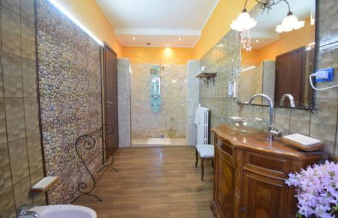Stunning Apartment In Monteleone Sabino With Wifi - Foto 18