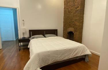 Modern Comfort 2BR Haven shared with the host - Foto 4