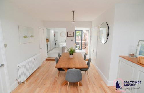 Stylish Coastal 3 Bed Haven - Close to town - Foto 28