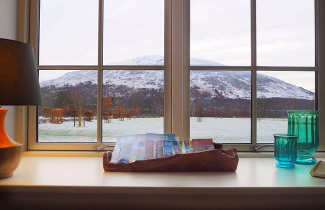 Dalveich Cottage W/hot tub & Stunning Views - Photo 33