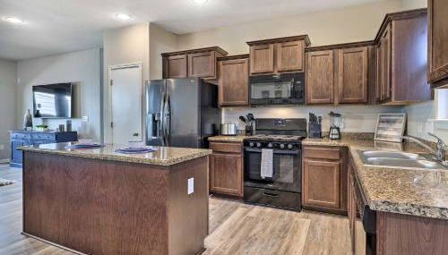 Family Home with Fenced Yard in Austin Suburbs! - Foto 4