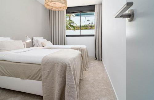 CAH - Large terrace indoor pool and gym - Photo 33