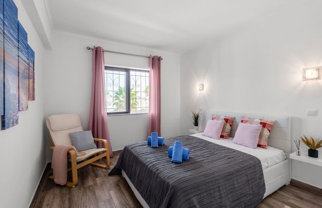 Happy Moments - Photo 8