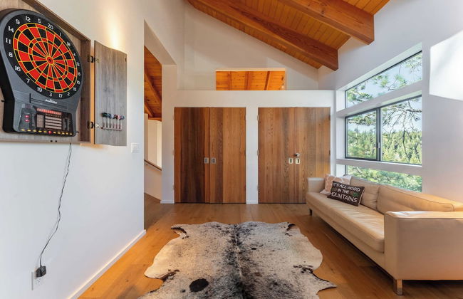 Trapper by Avantstay A+ Interior Design w/ Sauna - Photo 6