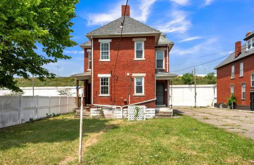 Cozy Renovated 19th Century Home, 5 Min to OSU! 3 Bedroom Home by Paula - Foto 68