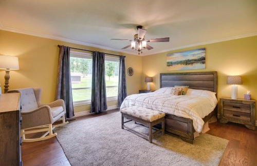 On-Site Lake Access Group Getaway in Afton - Foto 12