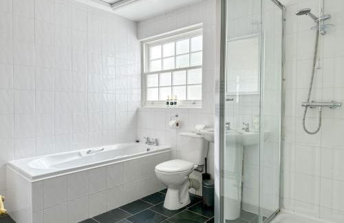 Canterbury Oasis - Modern 2-Bed Home with FREE Parking - Foto 31