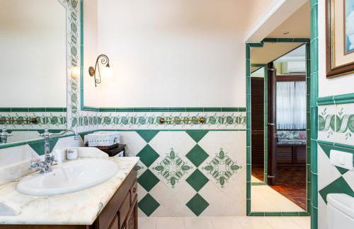 Home2Book Villa with Private Pool BBQ Sea Views - Foto 35