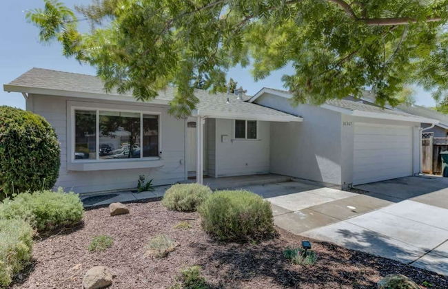 @ Marbella Lane - Boho 'n Sleek Rtreat Pool Tble - Foto 19