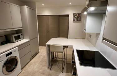 Entire Modern 2- Bedroom Apartment Modern Comfort Near Central London - Foto 2