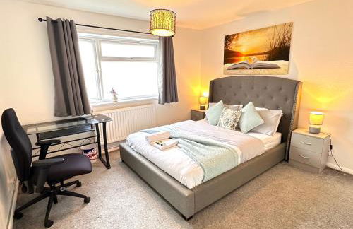 Colchester City Luxury With Free Parking and 5 G WIFI - Foto 7