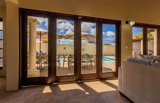 Large 5BR Villa With Private Pool Near Eagle Beach - Photo 14