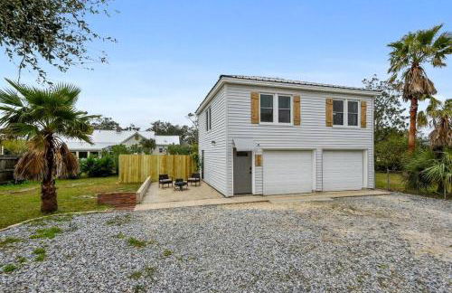 Cozy cottage by the Sea -near downtown with patio! - Foto 9