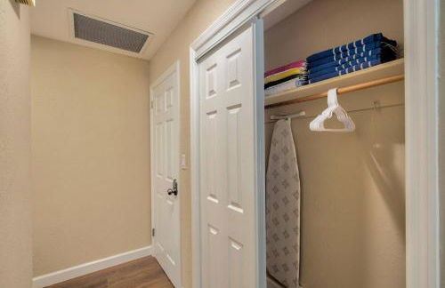 Sunny Escape-Heated Pool - Foto 16