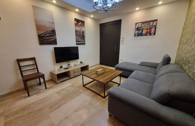 Charming Amman Apartment With Central Air-con & Street Parking - Foto 13