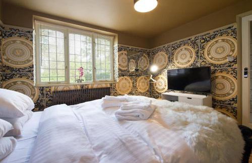 Deluxe 2 or 3 bed Cinema Games Room Pool Table Hot Tub - Foto 6