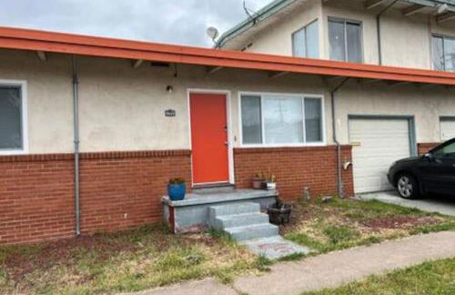 New 2BR Home w Parking Laundry in 580-80 - Foto 54