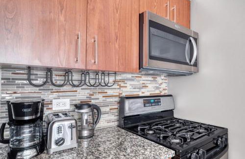 Chelsea 1br w doorman gym nr High Line NYC-1008 - Photo 7