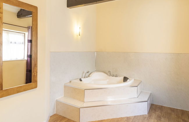 OYO Elm Farm Country House, Norwich Airport - Photo 32