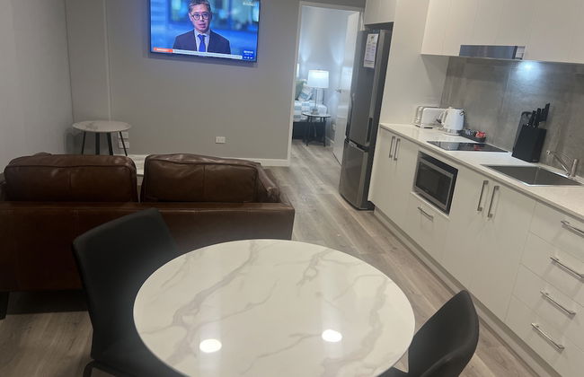 Nouveau on Young - Photo 8