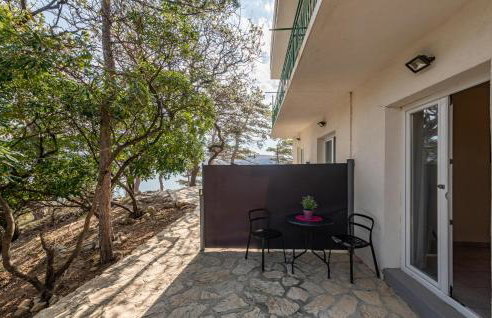 Awesome Apartment In Novalja - Photo 17