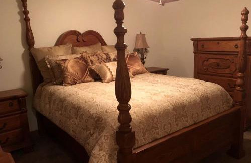 Lake Hamilton Cabin Retreat for Twelve in the Ouachita Mountains, Arkansas - Foto 12