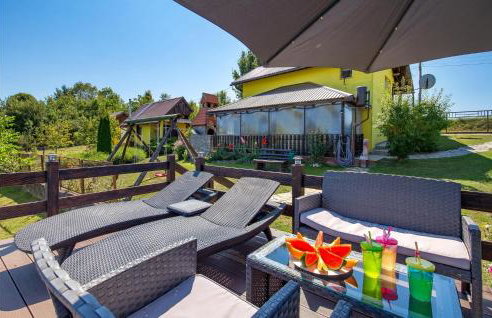 2 Bedroom Beautiful Home In Plaski - Photo 19