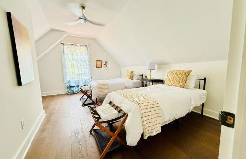 Near Ft Moore Ft Benning and CSU Restored Historic Home - Foto 36