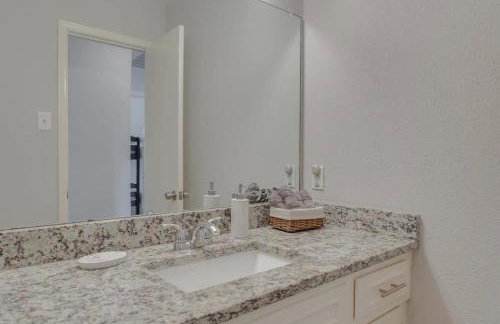 Dream Vacation Home with Pool for Large Groups - Foto 26