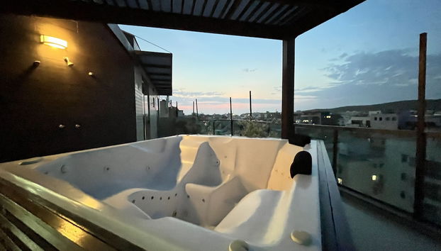 AVELA1401- Frente ao mar com Jacuzzi privativa e piscina no condomínio - Foto 2, Immagine principale