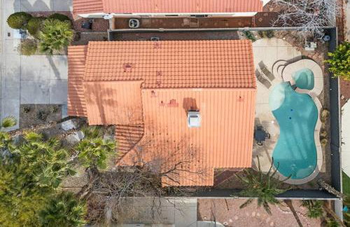 4Br Model Home w Pool and Pool table in Henderson - Foto 22