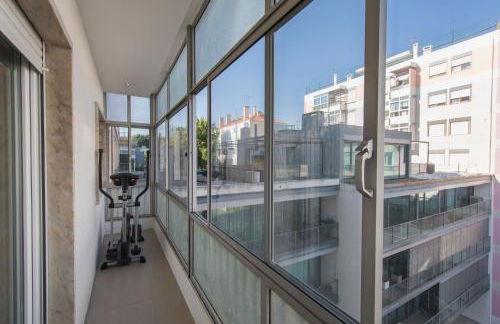 2 Bedroom Belem Wonder by LovelyStay - Photo 12