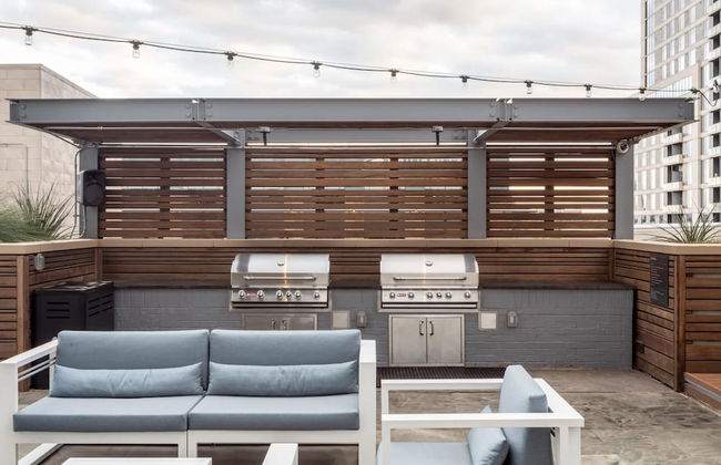 Austin Premiere 1BD 1BA 2nd Street District Apartment - Foto 17