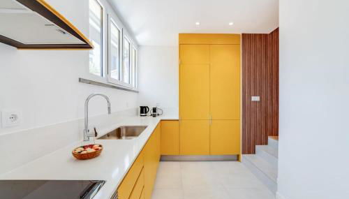 Cozy Coastal Getaway 3BR Apartment in Estoril - Foto 2