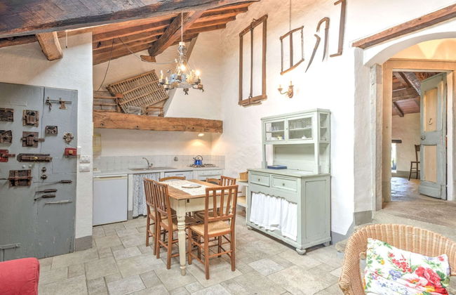 Tuscan Charm With Pool & Views - Foto 20