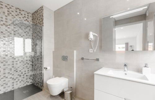 Chill Villa - Luxury villa with jacuzzi and private swimming pool - Photo 21