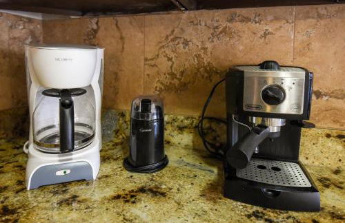 Utopia End-Unit Townhome On the 18th Hole Pool Table Fun Porch with Great Views - Foto 33