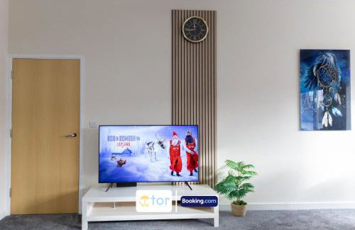 Large 2 Bedroom Apartment By The One Retreats Short Lets & Serviced Accommodation Horley Close To Gatwick Airport - Foto 49