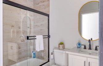 Stay Portland - Custom North Tabor Farmhouse - Gym & Kitchen - Photo 21