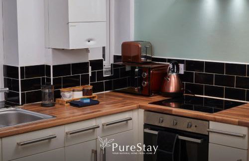 Spacious Bradford House with 4 bedrooms & 6 Beds by PureStay with Parking for 7 nights min! - Foto 7